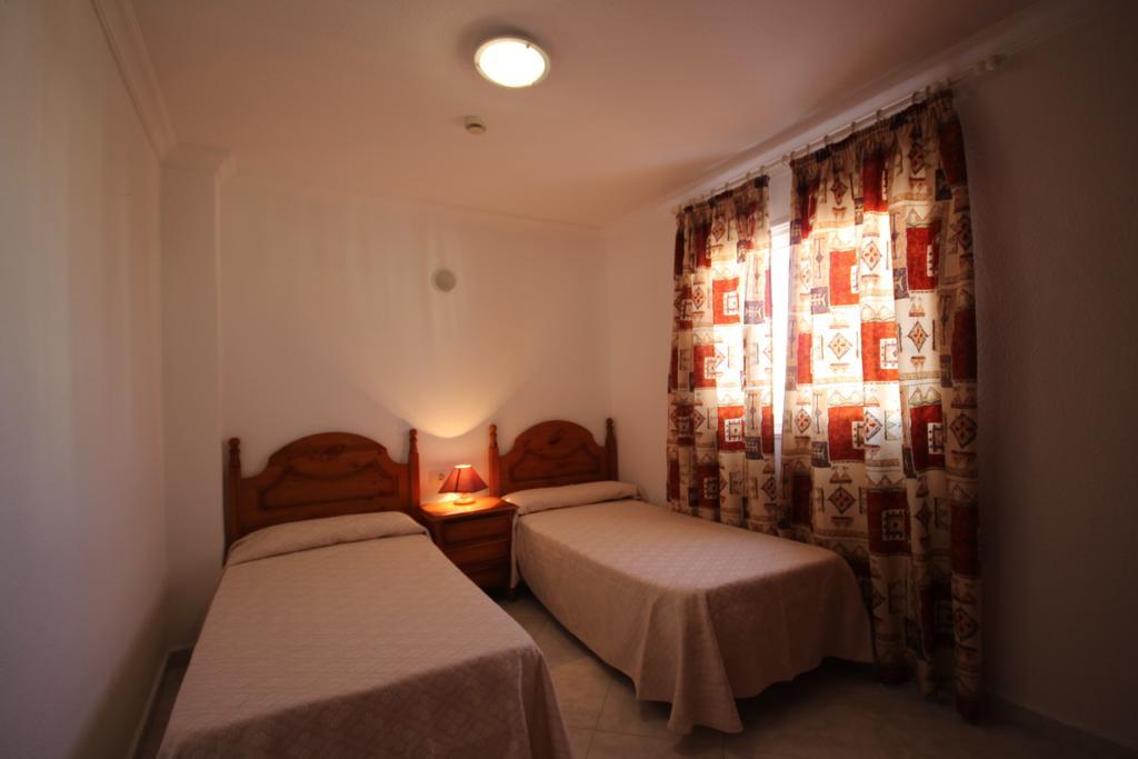 Apartamentos Isla Tenerife Sur (Adults Only) Tenerife Island Номер фото
