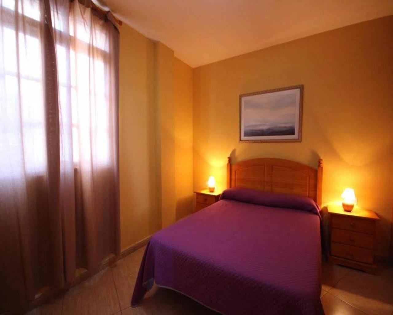 Apartamentos Isla Tenerife Sur (Adults Only) Tenerife Island Номер фото