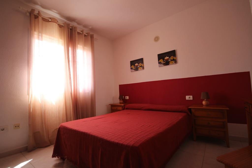 Apartamentos Isla Tenerife Sur (Adults Only) Tenerife Island Номер фото